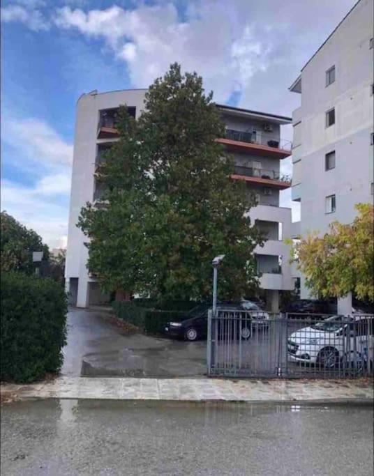 Larisa City Ap 5 With Parking Exterior foto